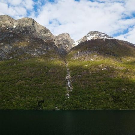 Lake View Apartment, Oldedalen سترين المظهر الخارجي الصورة